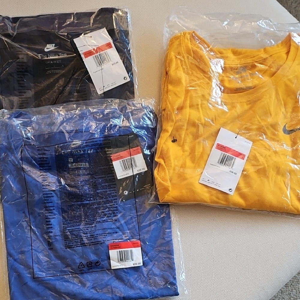 Nike DRI Fit 3 Tees Batch RRP $78